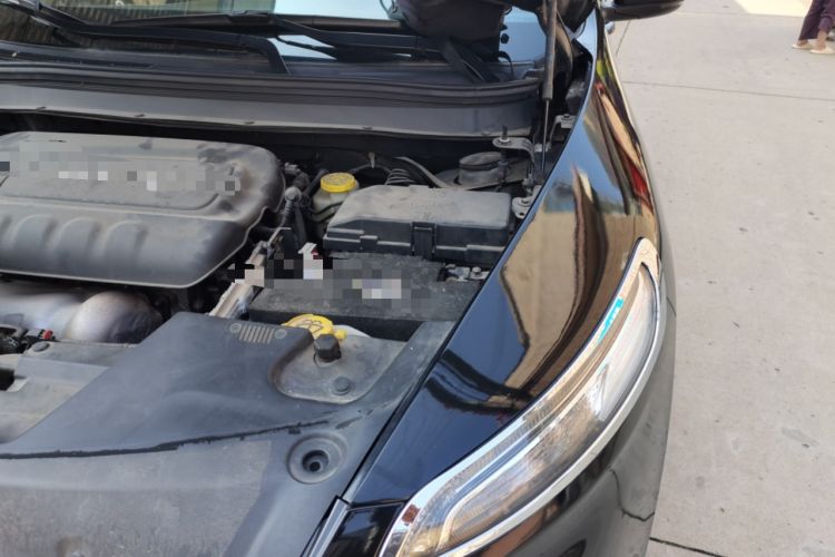 Used Jeep Cherokee 2016 2.4L Professional Smart Version Engine Bay Left