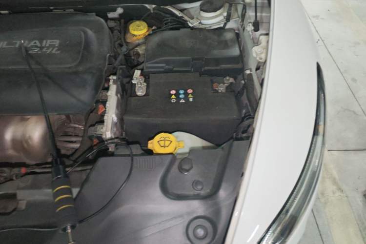 Used Jeep Cherokee 2016 2.4L Professional Edition Engine Bay Left