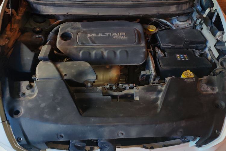 Used Jeep Cherokee 2016 2.4L Leading Smart Version Engine Bay