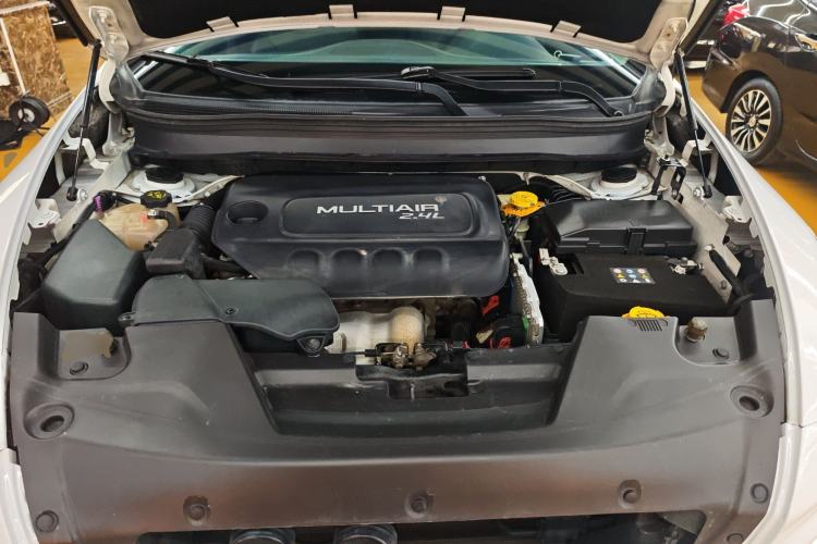 Used Jeep Cherokee 2016 2.4L Leading Edition Engine Bay