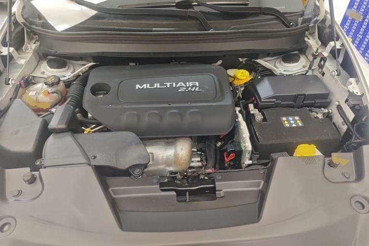 Used Jeep Cherokee 2016 2.4L Leading Edition Engine Bay