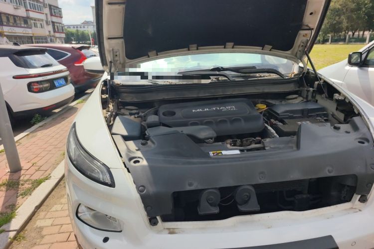 Used Jeep Cherokee 2016 2.4L All-in-One Edition Engine Bay Right