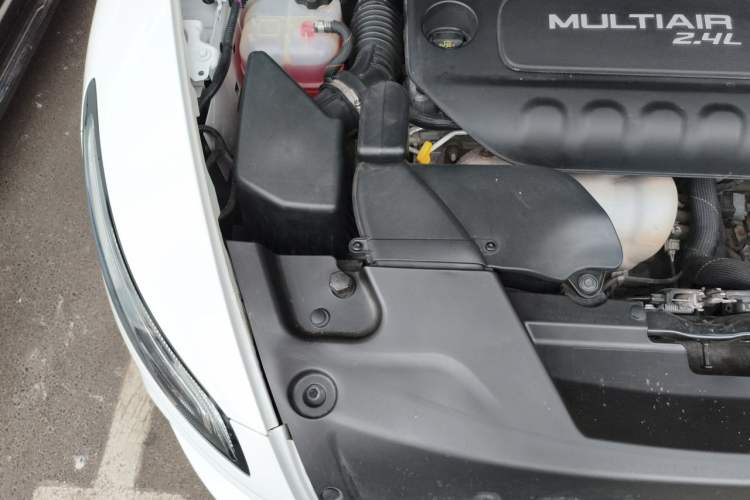 Used Jeep Cherokee 2016 2.4L Professional Edition Engine Bay Right