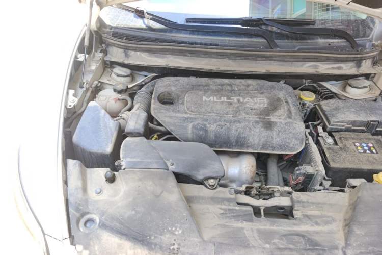 Used Jeep Cherokee 2016 2.4L Leading Edition Engine Bay Right
