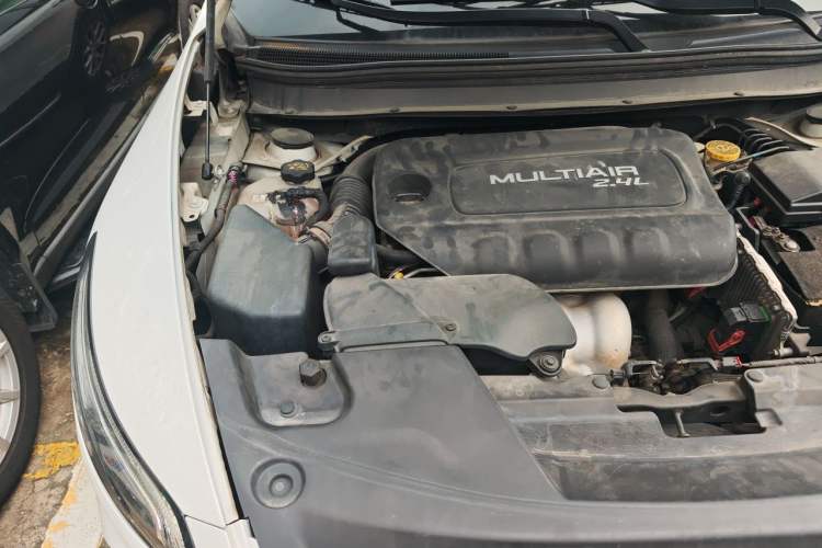 Used Jeep Cherokee 2016 2.4L Leading Smart Version Engine Bay Right