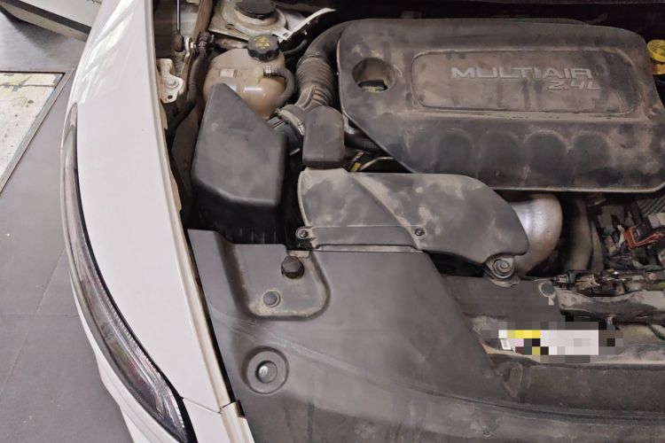 Used Jeep Cherokee 2016 2.4L All-in-One Edition Engine Bay Right