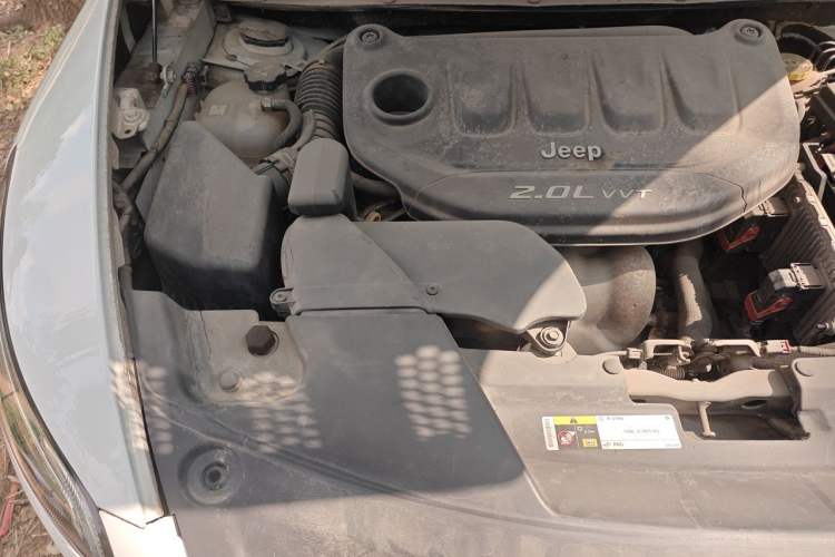Used Jeep Cherokee 2016 2.0L Smart Version Engine Bay Right
