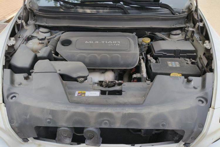 Used Jeep Cherokee 2016 2.4L Professional Edition Engine Bay