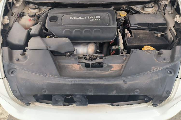 Used Jeep Cherokee 2016 2.4L Professional Smart Version Engine Bay