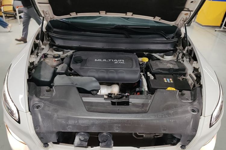 Used Jeep Cherokee 2016 2.4L Leading Smart Version Engine Bay
