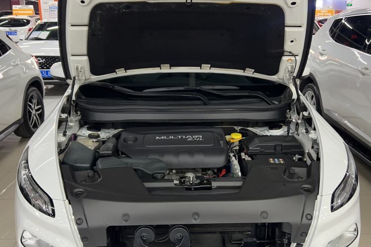 Used Jeep Cherokee 2016 2.4L Leading Edition Engine Bay