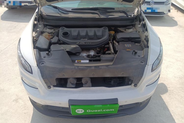 Used Jeep Cherokee 2016 2.0L Superior Edition Engine Bay