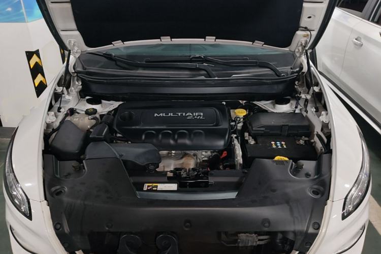 Used Jeep Cherokee 2016 2.4L Leading Edition Engine Bay