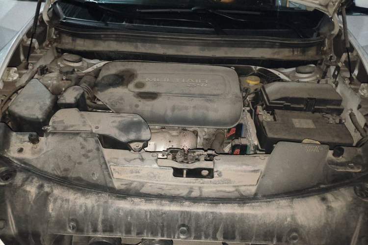 Used Jeep Cherokee 2016 2.4L Professional Smart Version Engine Bay