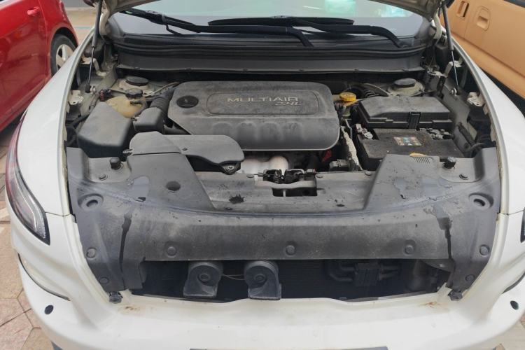 Used Jeep Cherokee 2016 2.4L Superior Edition Engine Bay