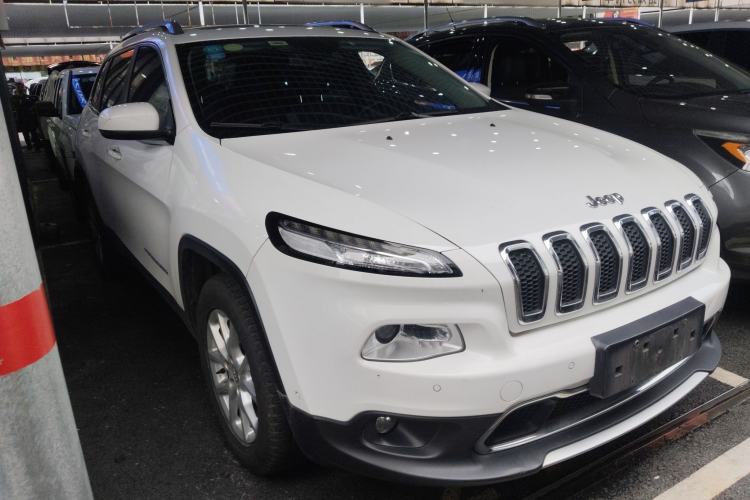 Used Jeep Cherokee 2016 2.4L Professional Edition Exterior 1