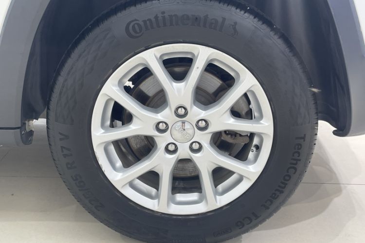 Used Jeep Cherokee 2016 2.4L Professional Edition Exterior 2