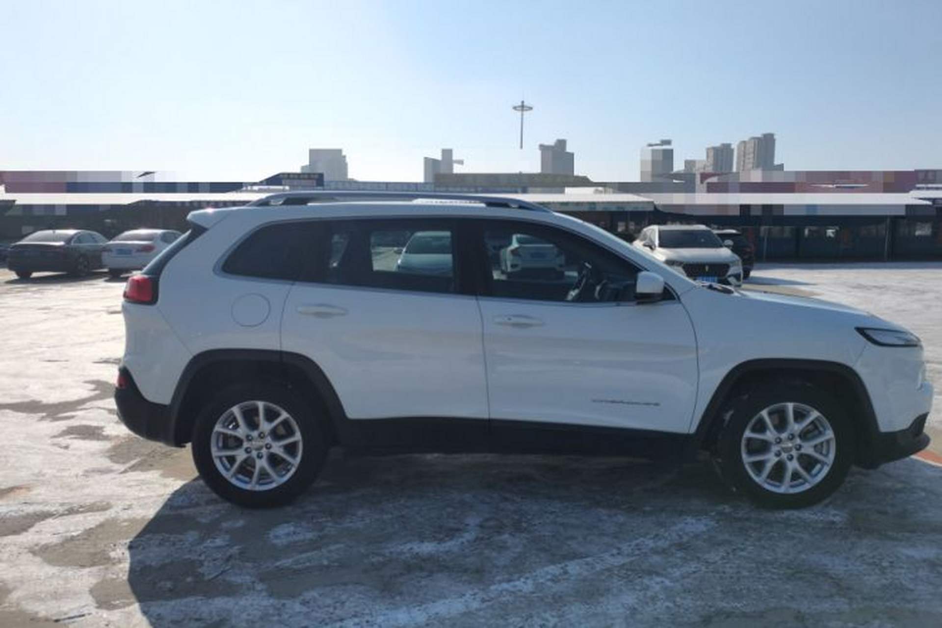 Used Jeep Cherokee 2016 2.4L Leading Smart Version Exterior 2