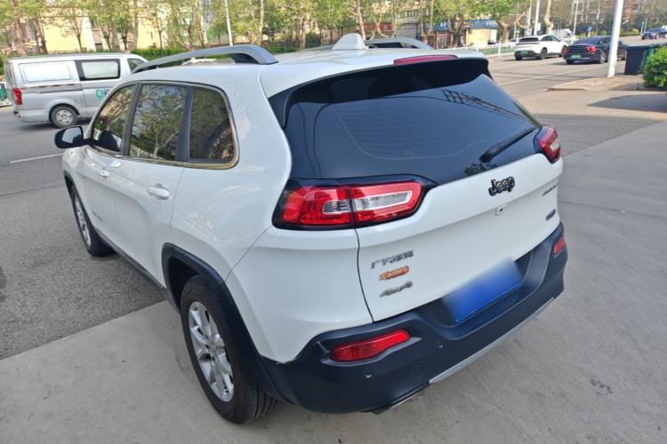 Used Jeep Cherokee 2016 2.4L Leading Smart Version Exterior 2