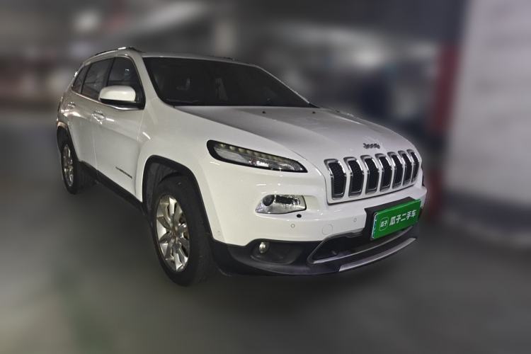 Used Jeep Cherokee 2016 2.4L Superior Edition Exterior 2