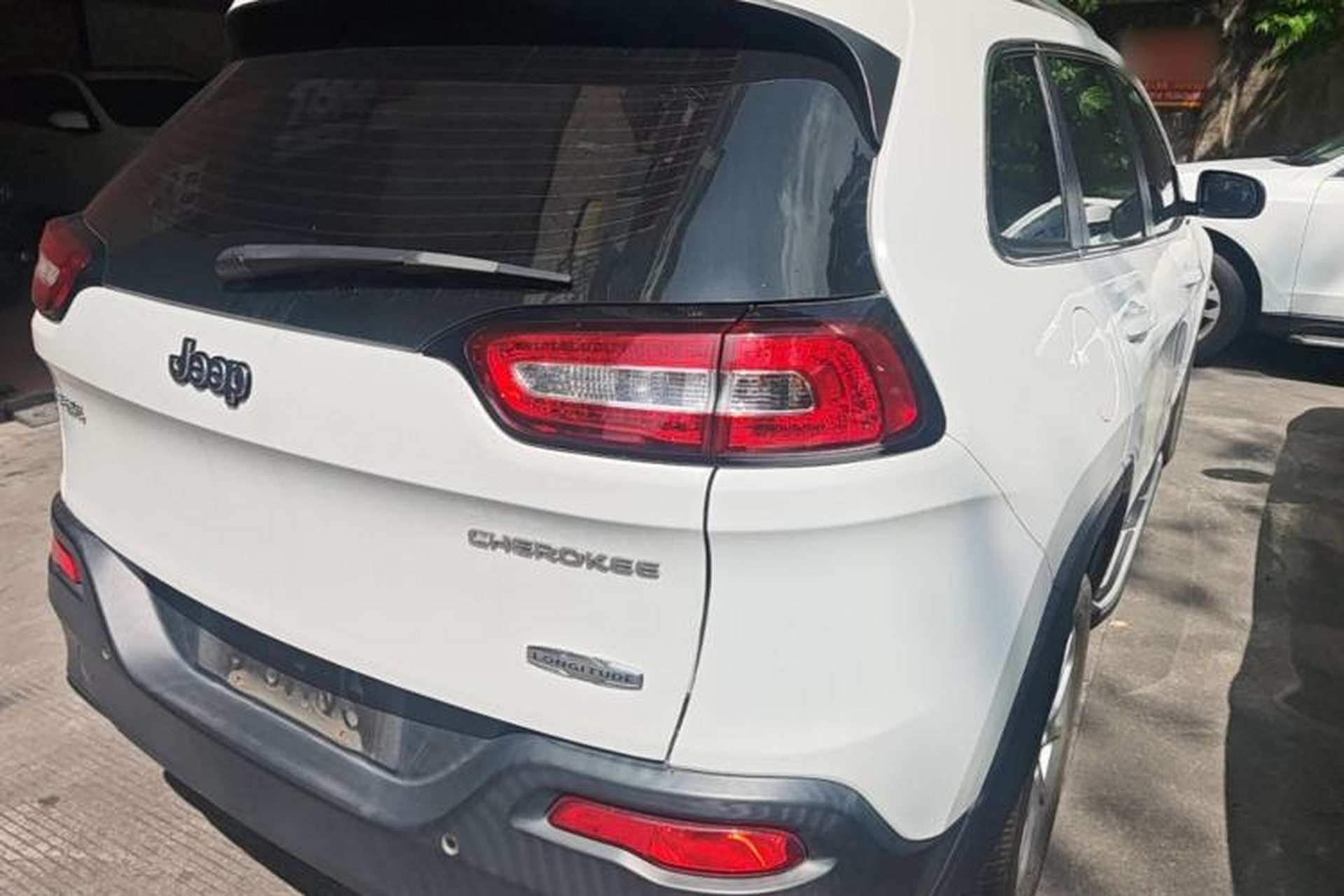 Used Jeep Cherokee 2016 2.4L Leading Edition Exterior 3