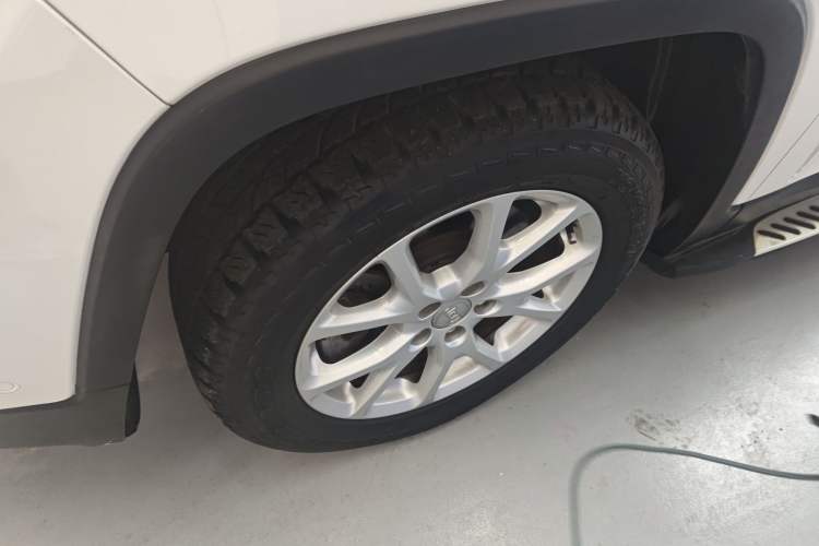 Used Jeep Cherokee 2016 2.4L Leading Edition Exterior 4