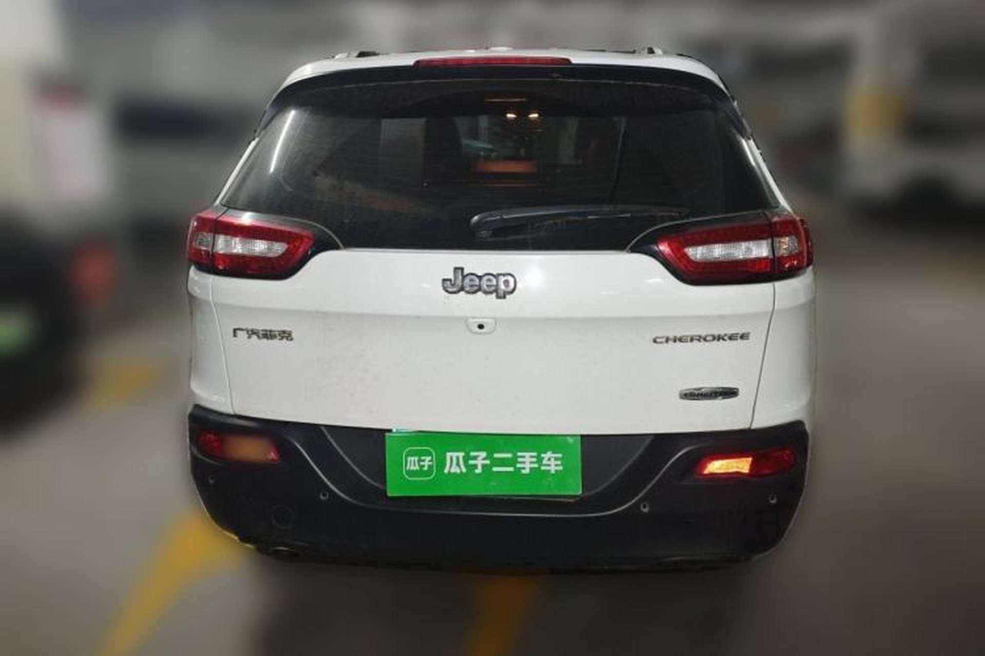 Used Jeep Cherokee 2016 2.0L Superior Edition Exterior 4