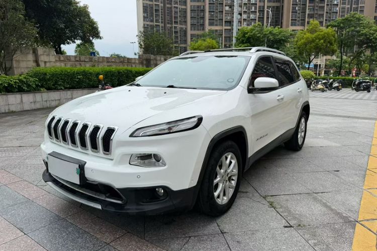 Used Jeep Cherokee 2016 2.4L Leading Edition Exterior 6