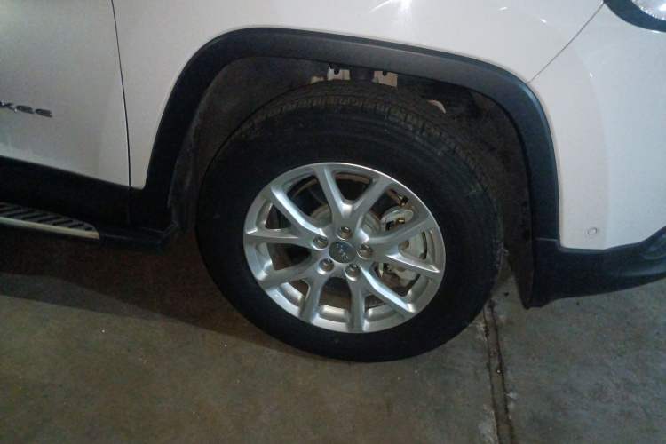 Used Jeep Cherokee 2016 2.4L Professional Edition Exterior 7