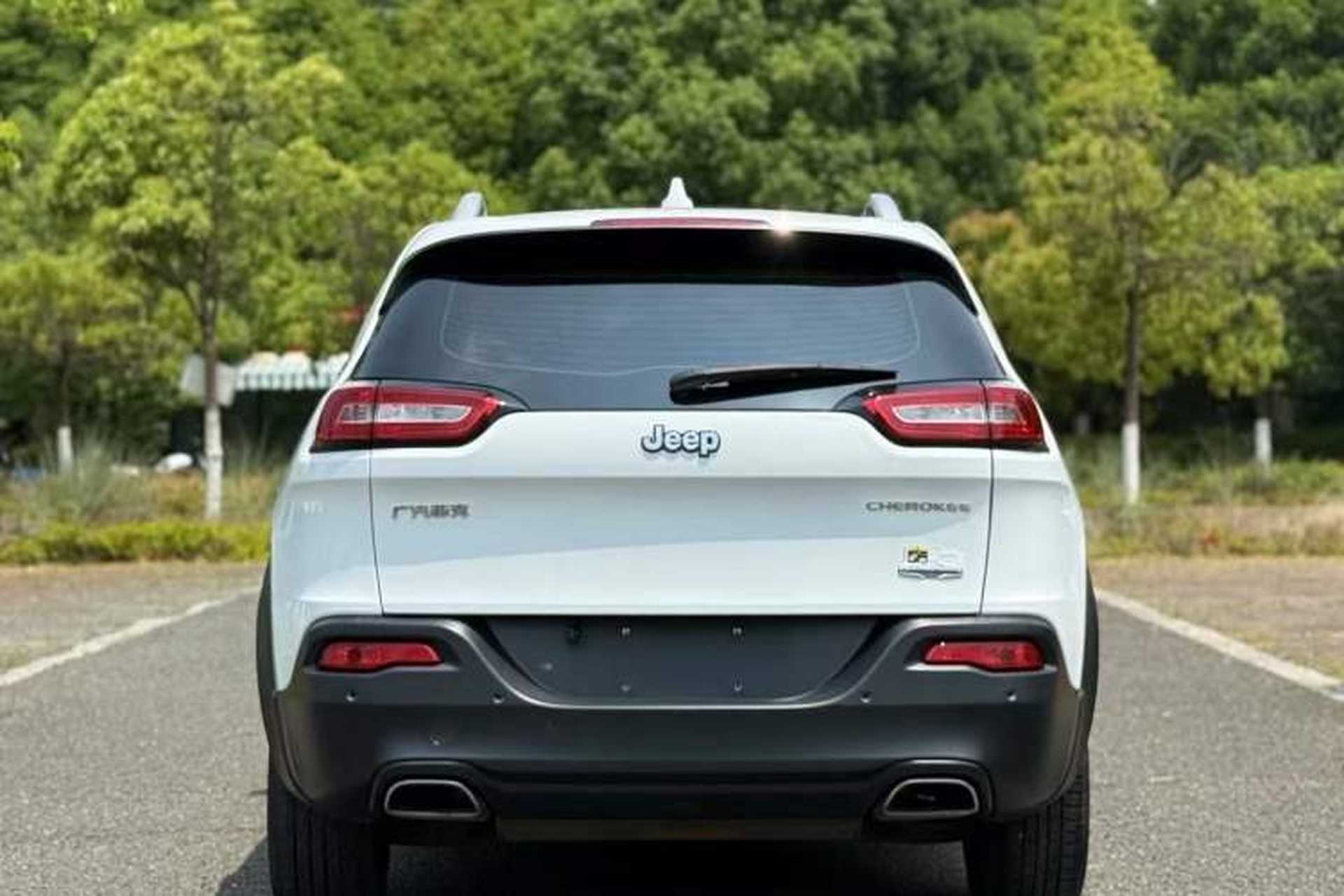 Used Jeep Cherokee 2016 2.4L Leading Edition Exterior 7
