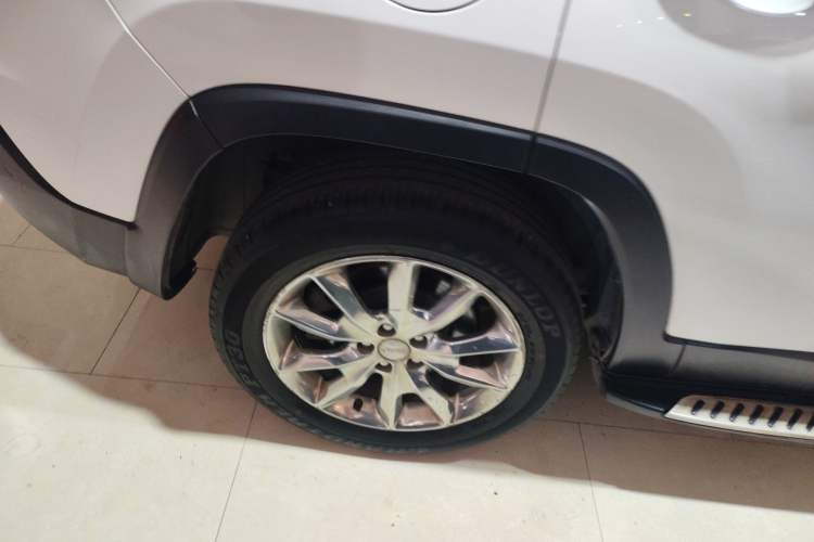 Used Jeep Cherokee 2016 2.4L Superior Edition Exterior 8