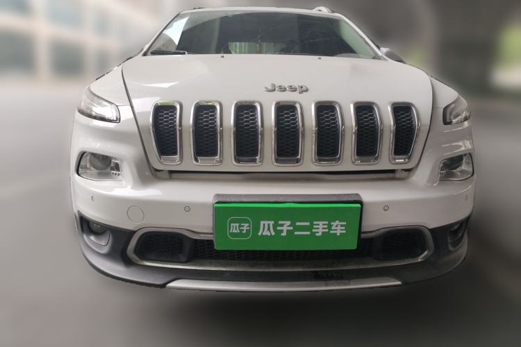 Used Jeep Cherokee 2016 2.4L Leading Smart Version Front