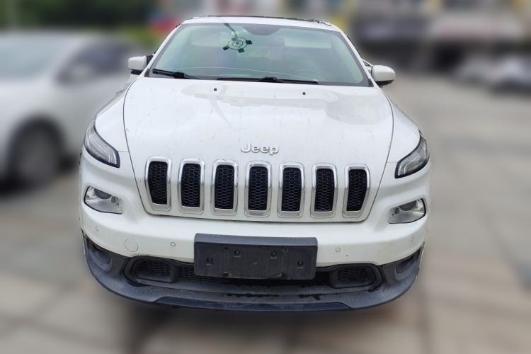 Used Jeep Cherokee 2016 2.0L Superior Edition Front