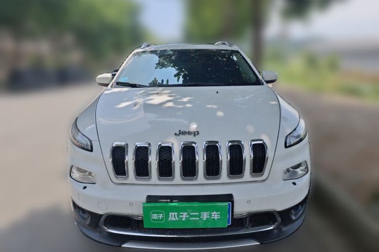 Used Jeep Cherokee 2016 2.4L Superior Edition Front