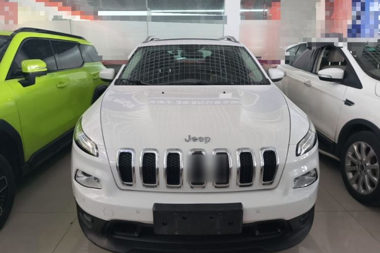 Used Jeep Cherokee 2016 2.0L Superior Edition Front