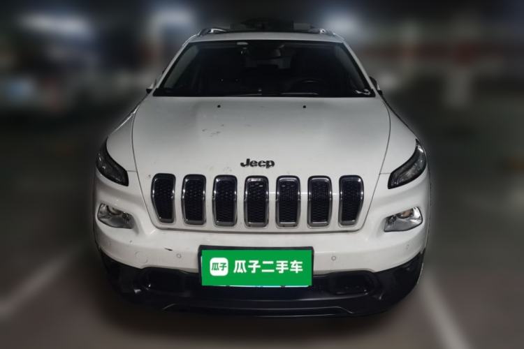 Used Jeep Cherokee 2016 2.0L Superior Edition Front