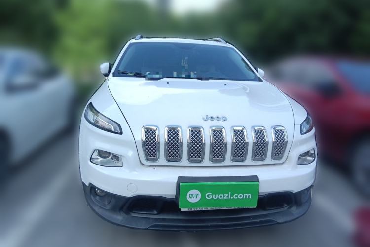 Used Jeep Cherokee 2016 2.4L Leading Smart Version Front