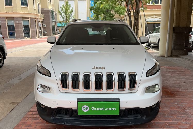 Used Jeep Cherokee 2016 2.0L Superior Edition Front