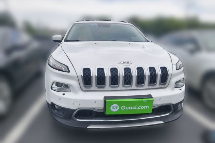 Used Jeep Cherokee 2016 2.4L All-in-One Edition Front