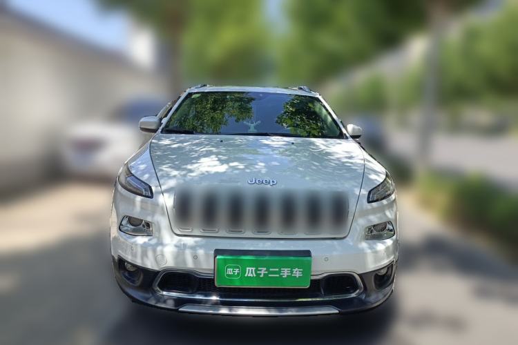 Used Jeep Cherokee 2016 2.4L Professional Smart Version Front