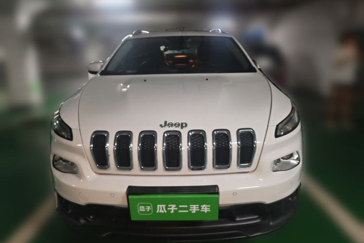 Used Jeep Cherokee 2016 2.0L Superior Edition Front