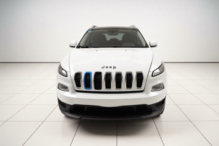 Used Jeep Cherokee 2016 2.0L Superior Edition Front