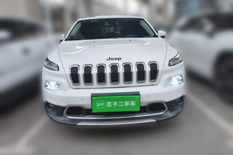 Used Jeep Cherokee 2016 2.4L Professional Edition Front