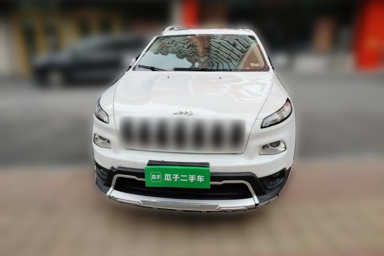 Used Jeep Cherokee 2016 2.0L Superior Edition Front