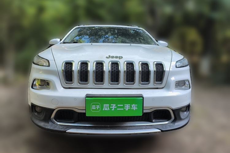 Used Jeep Cherokee 2016 2.4L Professional Smart Version Front