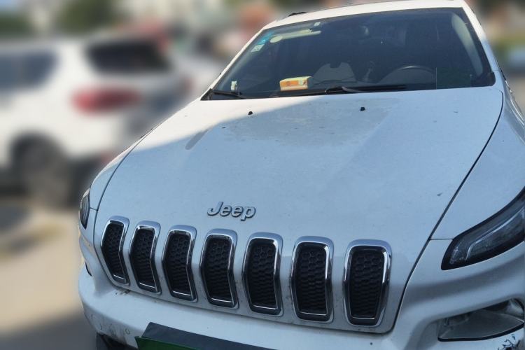 Used Jeep Cherokee 2016 2.0L Superior Edition Front