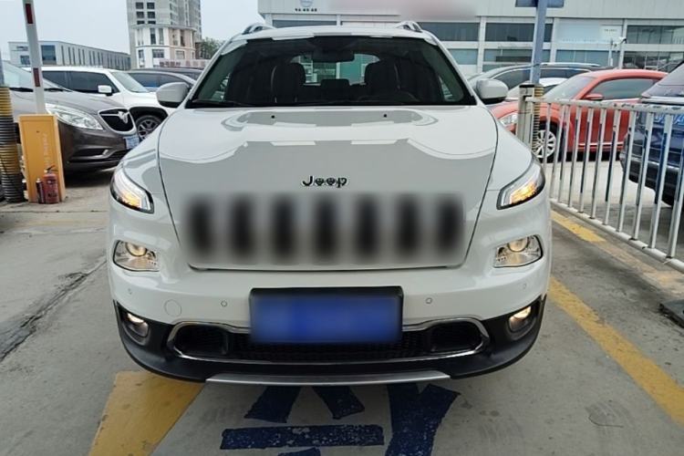 Used Jeep Cherokee 2016 2.4L Professional Smart Version Front
