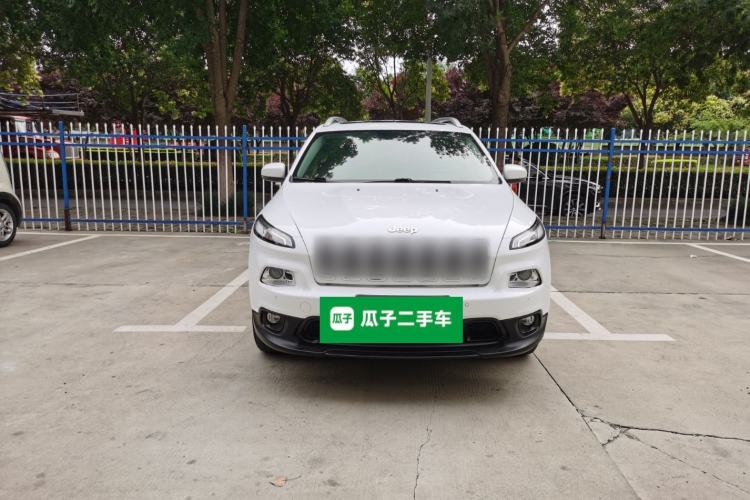 Used Jeep Cherokee 2016 2.0L Superior Edition Front