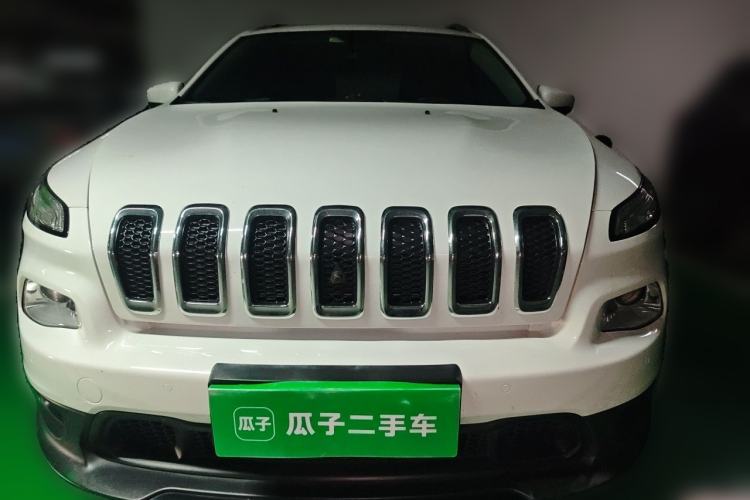 Used Jeep Cherokee 2016 2.0L Superior Edition Front