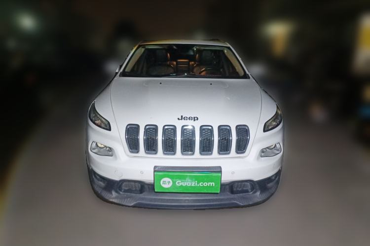 Used Jeep Cherokee 2016 2.0L Superior Edition Front